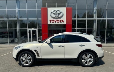 Infiniti QX70, 2014 год, 1 950 000 рублей, 11 фотография