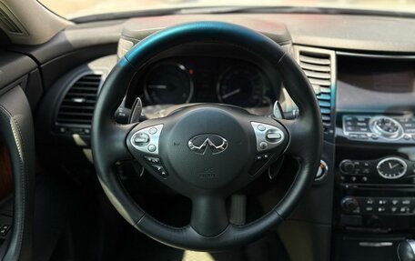 Infiniti QX70, 2014 год, 1 950 000 рублей, 18 фотография