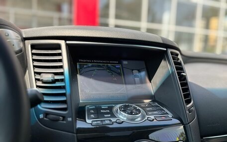 Infiniti QX70, 2014 год, 1 950 000 рублей, 28 фотография