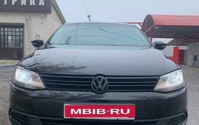 Volkswagen Jetta VI, 2013 год, 900 000 рублей, 1 фотография