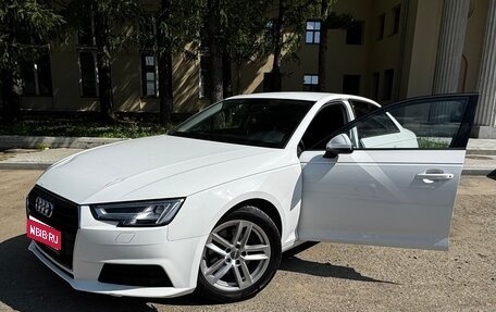 Audi A4, 2018 год, 2 190 000 рублей, 1 фотография