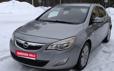 Opel Astra J, 2010 год, 515 000 рублей, 11 фотография