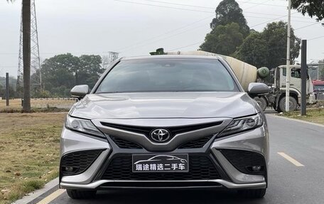 Toyota Camry, 2022 год, 2 400 000 рублей, 1 фотография