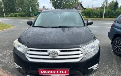 Toyota Highlander III, 2013 год, 2 195 000 рублей, 1 фотография