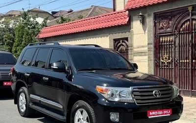 Toyota Land Cruiser 200, 2015 год, 4 799 999 рублей, 1 фотография