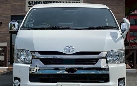 Toyota HiAce H200, 2022 год, 3 750 000 рублей, 2 фотография