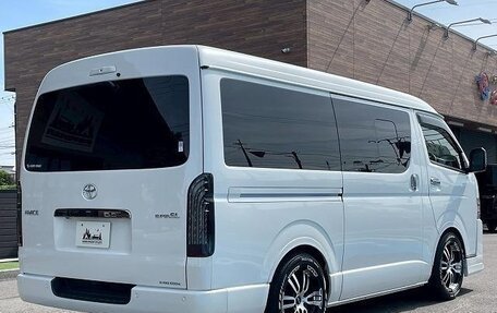 Toyota HiAce H200, 2022 год, 3 750 000 рублей, 4 фотография