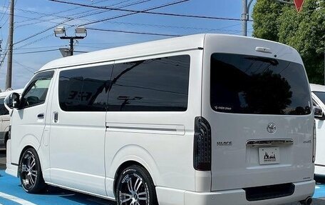 Toyota HiAce H200, 2022 год, 3 750 000 рублей, 6 фотография