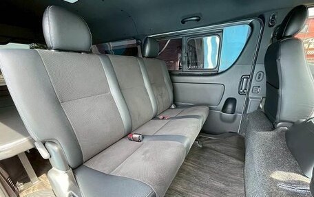 Toyota HiAce H200, 2022 год, 3 750 000 рублей, 16 фотография