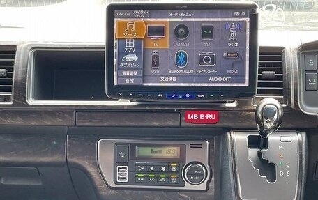 Toyota HiAce H200, 2022 год, 3 750 000 рублей, 17 фотография