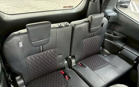 Toyota Noah, 2022 год, 2 495 000 рублей, 16 фотография