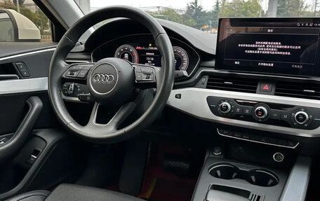 Audi A4, 2022 год, 2 596 869 рублей, 10 фотография