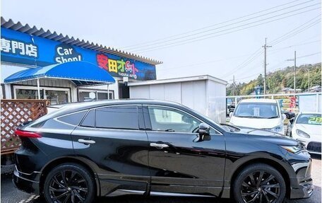 Toyota Harrier, 2022 год, 3 100 334 рублей, 4 фотография