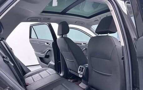 Volkswagen T-Roc I, 2022 год, 1 743 000 рублей, 15 фотография
