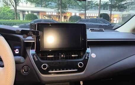 Toyota Corolla, 2021 год, 1 400 000 рублей, 10 фотография
