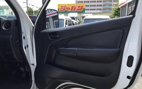 Nissan NV350 Caravan I, 2021 год, 2 200 334 рублей, 14 фотография