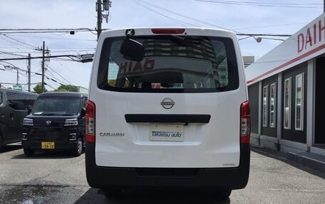 Nissan NV350 Caravan I, 2021 год, 2 200 334 рублей, 2 фотография