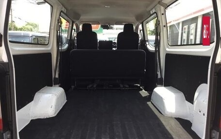 Nissan NV350 Caravan I, 2021 год, 2 200 334 рублей, 12 фотография
