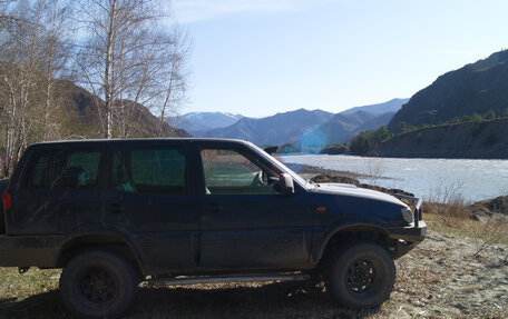 Nissan Terrano II рестайлинг, 2004 год, 600 000 рублей, 4 фотография