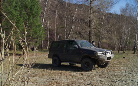 Nissan Terrano II рестайлинг, 2004 год, 600 000 рублей, 5 фотография
