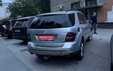 Mercedes-Benz M-Класс, 2005 год, 1 300 000 рублей, 2 фотография