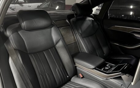 Audi A8, 2018 год, 5 200 000 рублей, 21 фотография