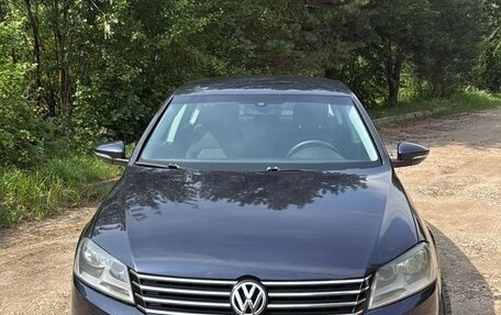 Volkswagen Passat B7, 2011 год, 630 000 рублей, 3 фотография