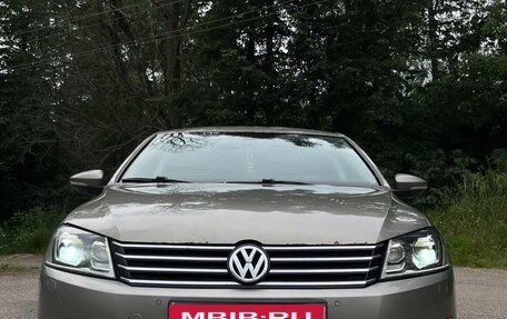 Volkswagen Passat B7, 2012 год, 999 999 рублей, 3 фотография