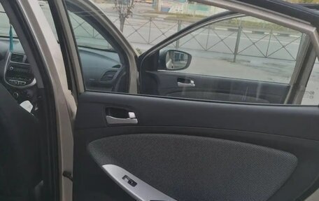 Hyundai Solaris II рестайлинг, 2013 год, 915 000 рублей, 5 фотография