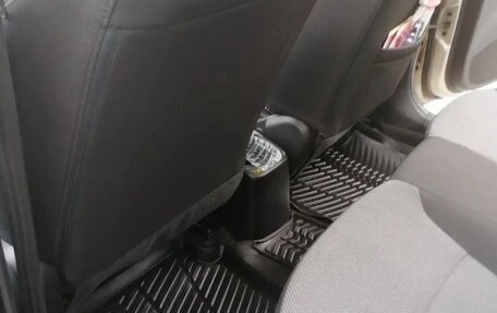 Hyundai Solaris II рестайлинг, 2013 год, 915 000 рублей, 12 фотография