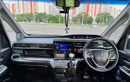 Honda Stepwgn IV, 2017 год, 2 350 000 рублей, 10 фотография