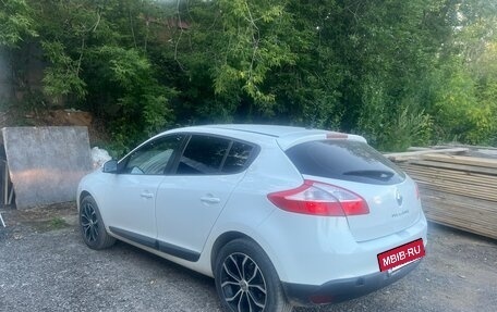 Renault Megane III, 2014 год, 650 000 рублей, 2 фотография