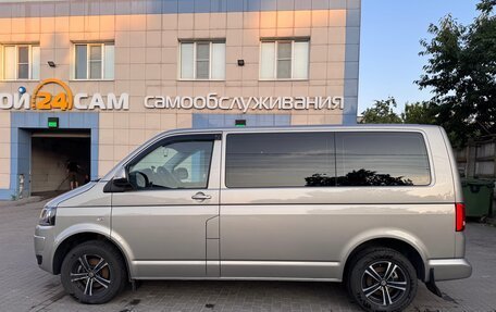 Volkswagen Caravelle T5, 2013 год, 2 600 000 рублей, 7 фотография