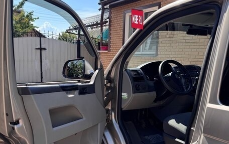 Volkswagen Caravelle T5, 2013 год, 2 600 000 рублей, 14 фотография
