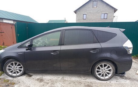 Toyota Prius v (+) I (ZVW40/41) рестайлинг, 2012 год, 1 600 000 рублей, 5 фотография