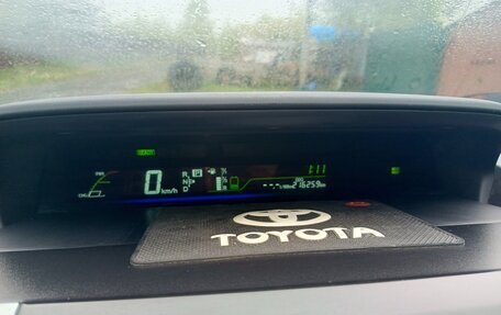 Toyota Prius v (+) I (ZVW40/41) рестайлинг, 2012 год, 1 600 000 рублей, 6 фотография