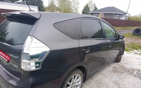 Toyota Prius v (+) I (ZVW40/41) рестайлинг, 2012 год, 1 600 000 рублей, 2 фотография