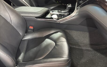 Toyota Camry, 2019 год, 2 630 000 рублей, 19 фотография