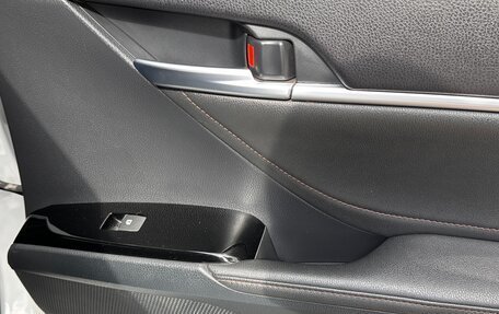 Toyota Camry, 2019 год, 2 630 000 рублей, 21 фотография