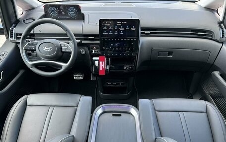 Hyundai Staria, 2025 год, 7 790 000 рублей, 12 фотография
