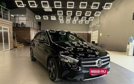 Mercedes-Benz B-Класс, 2019 год, 2 590 000 рублей, 2 фотография