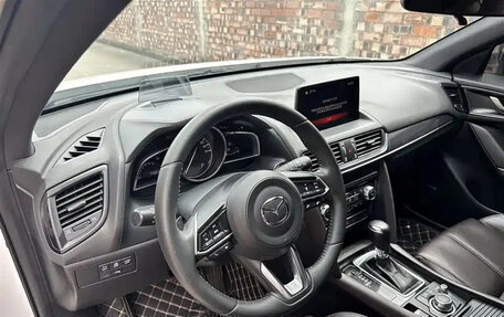 Mazda CX-4, 2022 год, 1 860 666 рублей, 6 фотография
