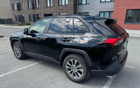 Toyota RAV4, 2021 год, 2 550 000 рублей, 8 фотография