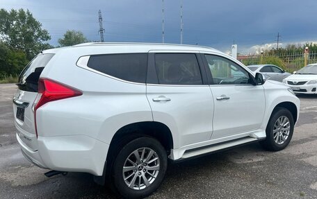Mitsubishi Pajero Sport III рестайлинг, 2018 год, 2 499 000 рублей, 2 фотография