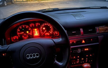 Audi A6, 1998 год, 400 000 рублей, 9 фотография