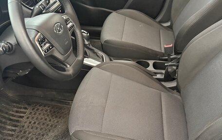 Hyundai Solaris II рестайлинг, 2022 год, 1 500 000 рублей, 8 фотография