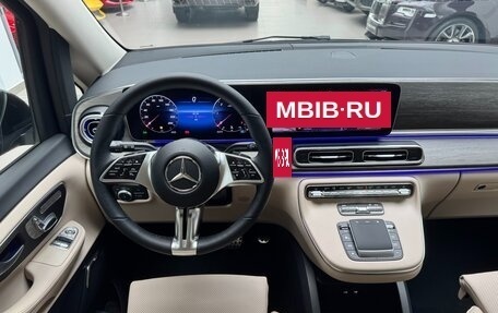 Mercedes-Benz V-Класс, 2025 год, 13 190 000 рублей, 18 фотография