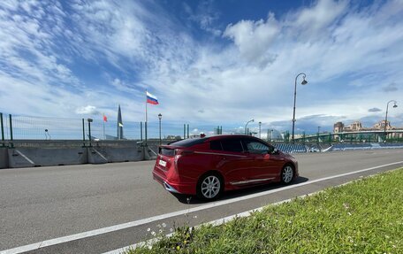 Toyota Prius IV XW50, 2016 год, 1 850 000 рублей, 4 фотография