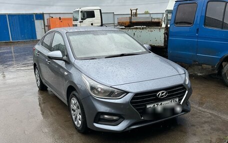 Hyundai Solaris II рестайлинг, 2018 год, 1 300 000 рублей, 3 фотография