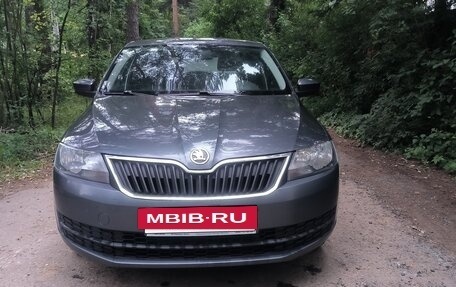 Skoda Rapid I, 2015 год, 900 000 рублей, 2 фотография